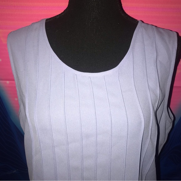 Lavender blouse size large - Picture 3 of 7